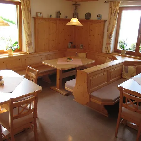 Haus Bergfried ヴェステンドルフ